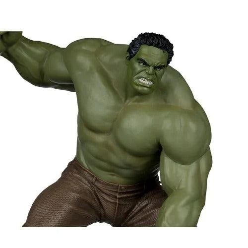 Marvel Rivals Spider-Man: Brand New Day Hulk 1:6 Scale Posed Figure with Scene and Comic - for just $59.99! 