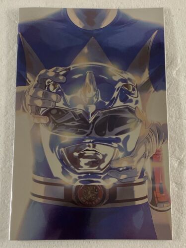 Mighty Morphin Power Rangers #43 Boom Studios 2019 Foil Montes Variant - for just $8.99! 