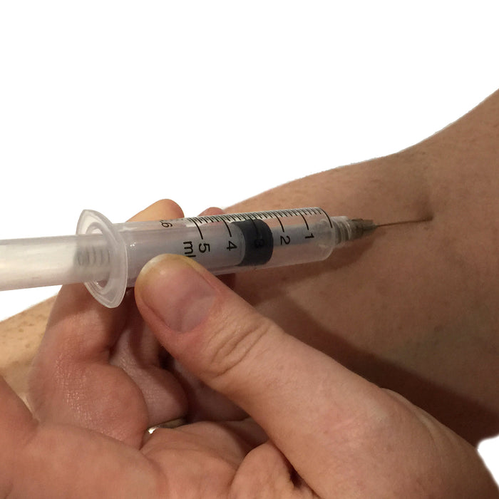 5ml Retractable Hypo Syringe Prop - Retractable Needle and Plunger - NO LIQUIDS - for just $98! 