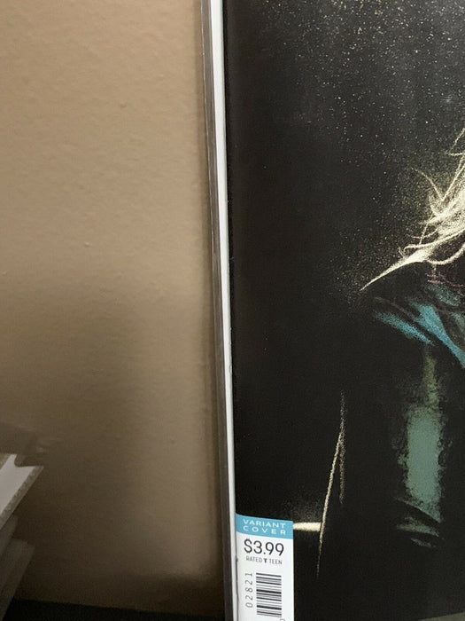 Batgirl #28 Joshua Middleton Cover B Variant DC Comics 2018 - for just $17.99! 