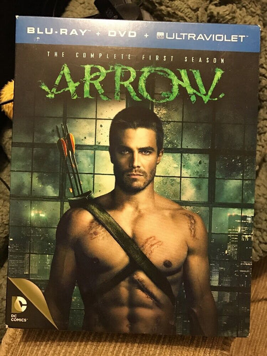 Arrow: The Complete First Season (Blu-ray/DVD, 2013, 9-Disc Set) Green Diggle - for just $14.99! 