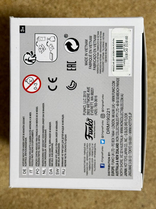 Funko Pop! NASCAR Jeff Gordon #05 Axalta Racing Car Driver 2019 - for just $20! 