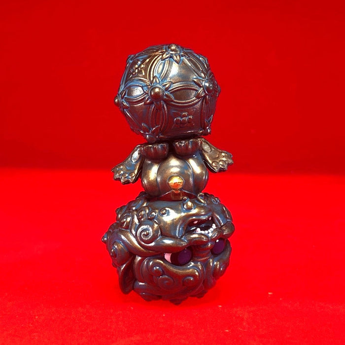 Shi-Shi the Tiny Guardian Blind Boxed Mini Figure - for just $4.95! 