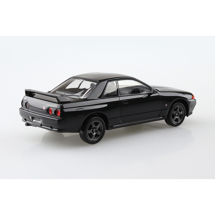 Aoshima: 1/32 The Snap Kit Nissan R32 Skyline GT-R (Black Pearl Metallic) Scale Model Kit #14-C - for just $24.99! 
