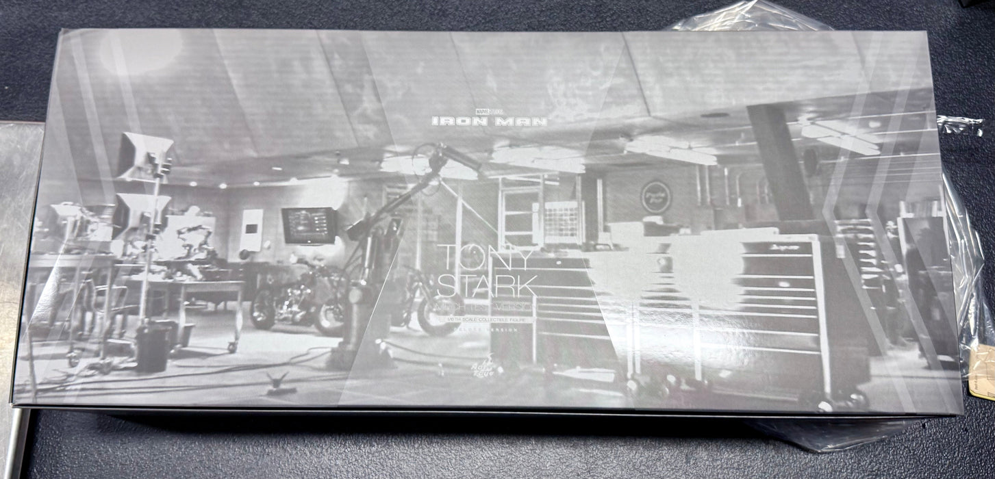 Tony Stark (Mech Test Version 2.0) Deluxe MMS582 Marvel Sixth Scale Figure by Hot Toys - for just $350! 