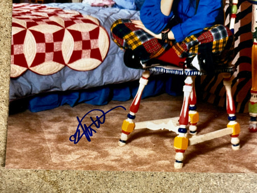 Melissa Joan Hart Signed Clarissa Explains It All 8X10 Photo With JSA COA - for just $60! 
