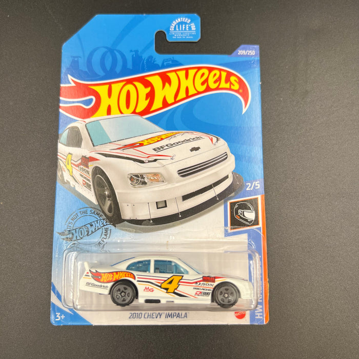 Hot Wheels American Power V2 1:64 Diecast Assorted (Ford, Chevy, Dodge, Mustang, Corvette, GMC, Jeep, Merc, Camaro) - for just $1.99! 