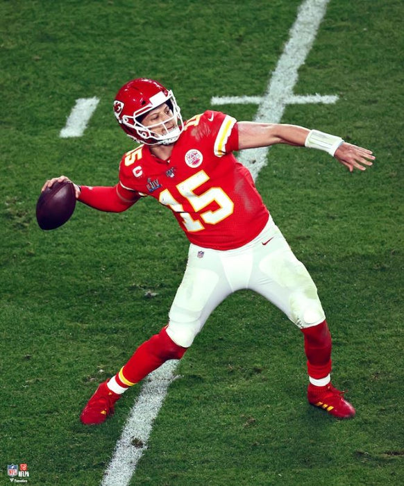 Patrick Mahomes Throwing Action Kansas City Chiefs 8" x 10" Football Photo - for just $9.99! 