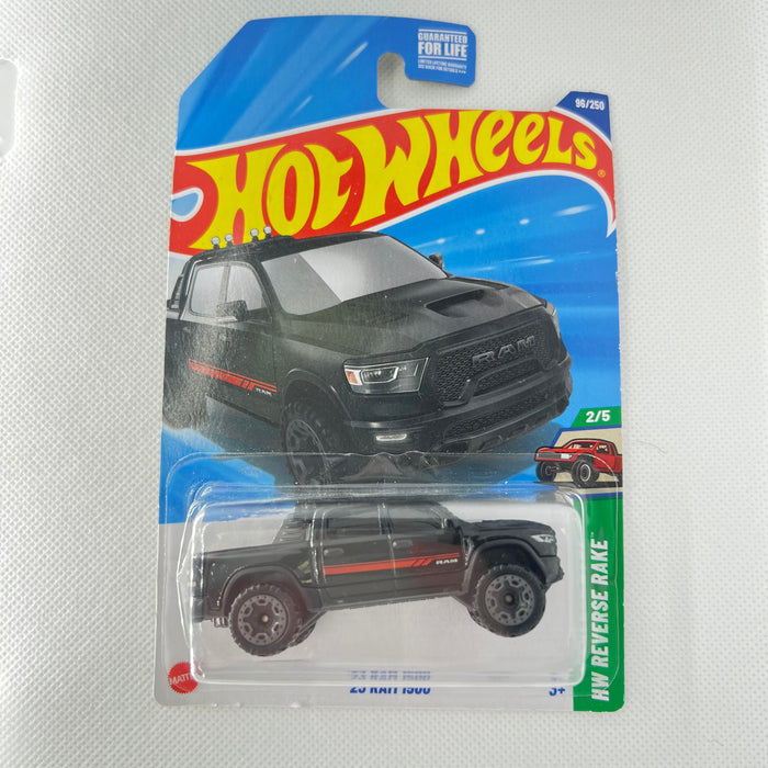 Hot Wheels American Power 1:64 Diecast Assorted (Ford, Chevy, Dodge, Mustang, Corvette, GMC, Jeep, Merc, Camaro)