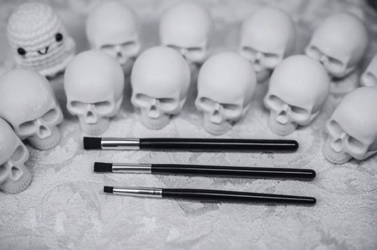 SleepwalkAir: Ghost Brush - Maxton Black - Dry Brush Set (3) - for just $11.99! 