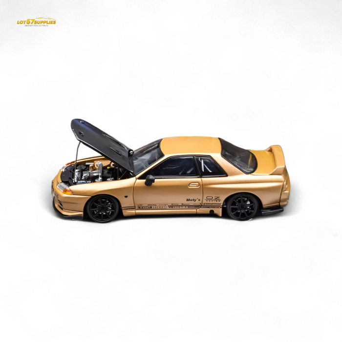 Focal Horizon Skyline GT-R R32 Top Secret Gold 1:64 - for just $37.99! 