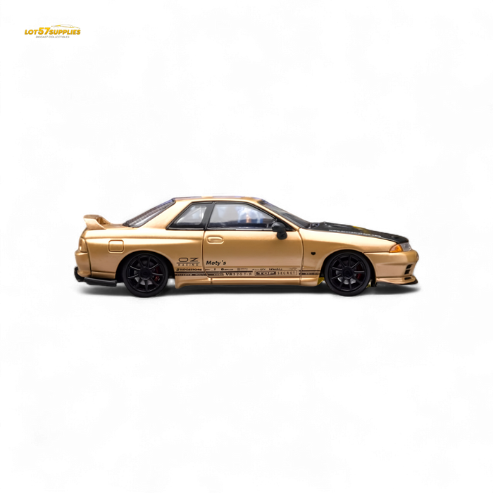 Focal Horizon Skyline GT-R R32 Top Secret Gold 1:64 - for just $37.99! 
