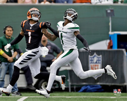 Ahmad 'Sauce' Gardner in Action New York Jets 8" x 10" Football Photo - for just $4.99! 