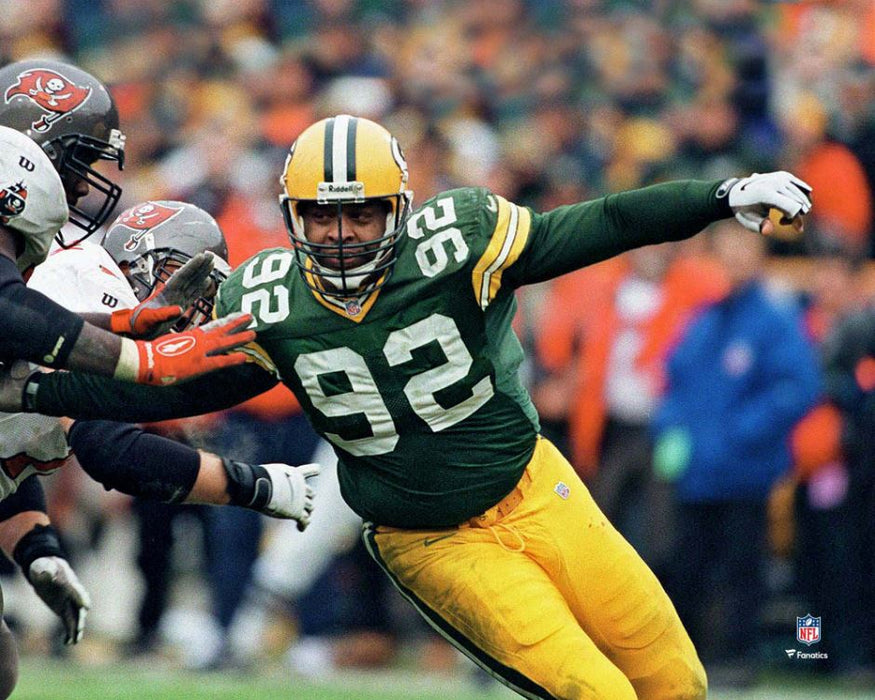 Reggie White in Action Green Bay Packers 8" x 10" Football Photo - for just $9.99! 