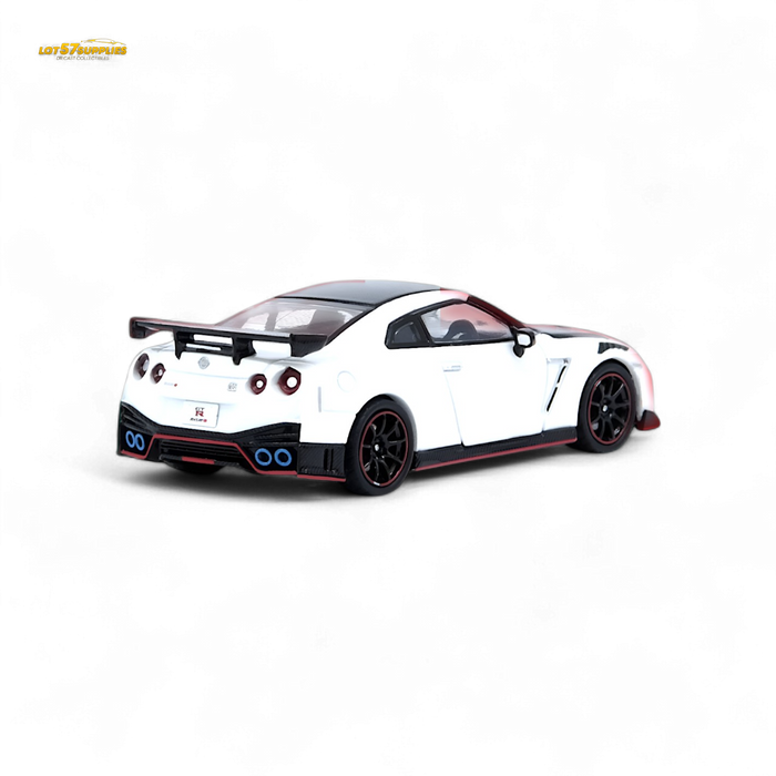 Inno64 NISSAN GT-R (R35) NISMO White 1:64 - for just $28.99! 