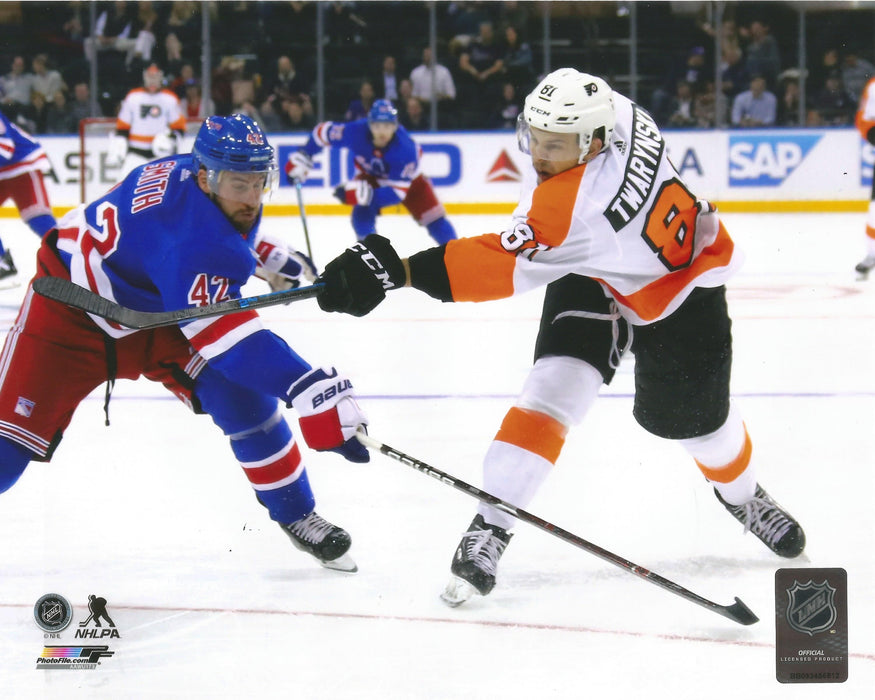 Carsen Twarynski Philadelphia Flyers in Action Hockey Photo - for just $3! 