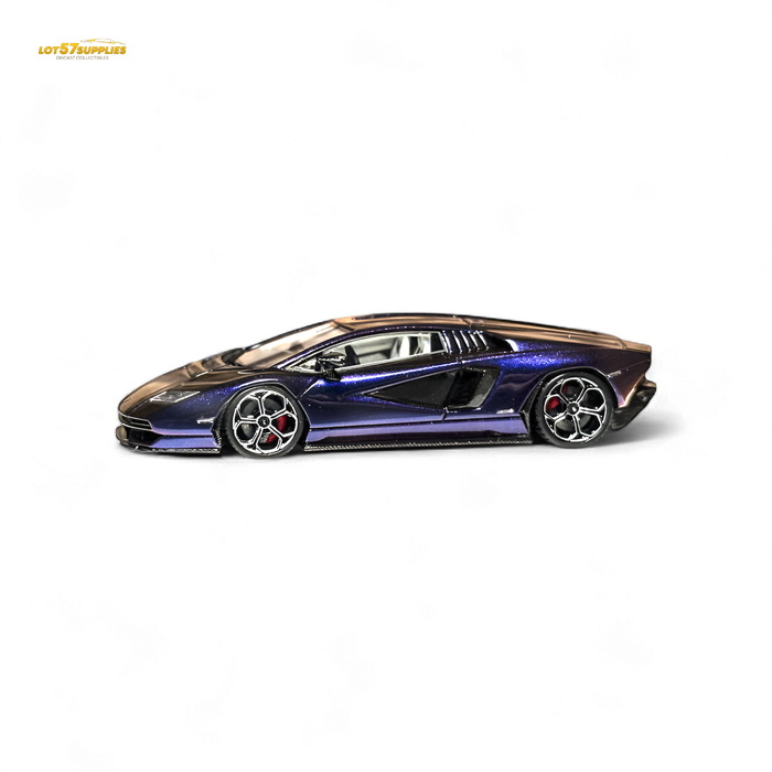Fuelme Model Lamborghini Countach LPI 800-4 Blu Hal Chameleon 1:64 - for just $109.99! 