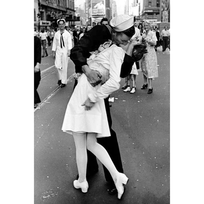 V-J Day Kiss Life 1000 Piece Jigsaw Puzzle Eurographics - for just $19.99! 