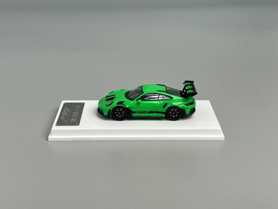 SOLO Porsche 911 992 GT3 RS Lizard Green 1:64 - for just $34.99! 
