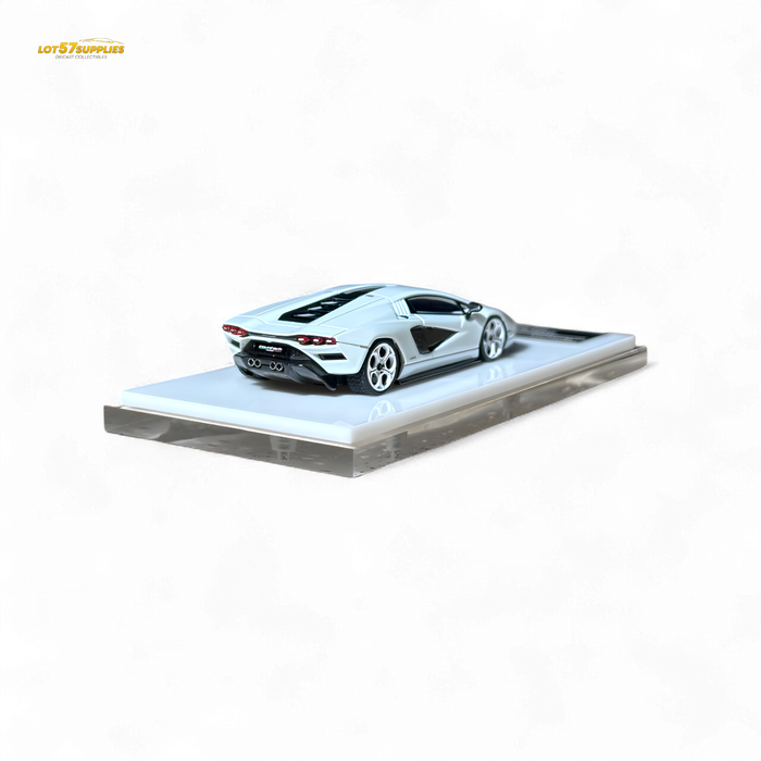 Fuelme Model NEO COUNTACH LPI 800-4 BIANCO SIDERALE 1:64 Resin - for just $109.99! 