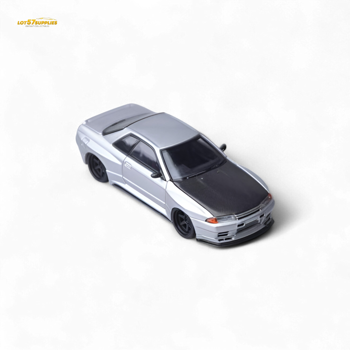 Focal Horizon Skyline GT-R R32 Silver Garage Active 1:64 - for just $39.99! 