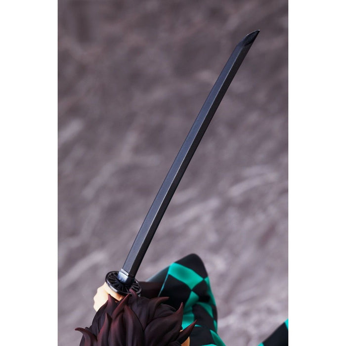 Demon Slayer: Kimetsu no Yaiba Tanjiro Kamado 1/8 Scale Figure ［Standard Version］ - Just $239.95! Shop now at Retro Gaming of Denver