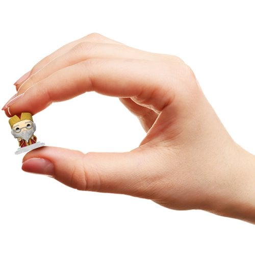 Funko Bitty Pop! Harry Potter Hogwarts Castle Display Shelf - for just $30.67! 