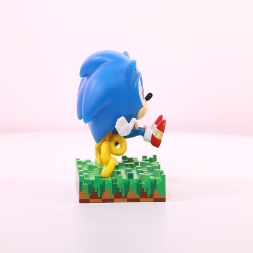 Funko Pop! Games 918 - Sonic the Hedgehog - Ring Scatter Sonic Vinyl Figure - PREVIEWS Exclusive - for just $14.99! 