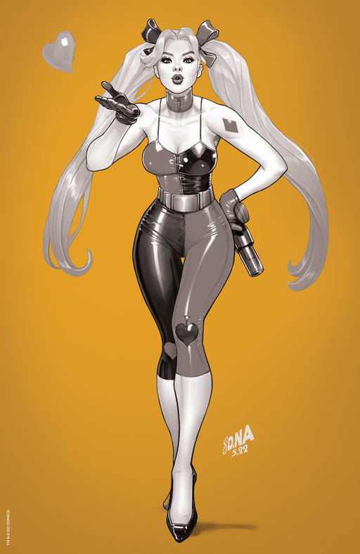 [FOIL] HARLEY QUINN #22 UNKNOWN COMICS DAVID NAKAYAMA GOLD FOIL VIRIGN NYCC 2022 B&W COLOR BLEED VAR (09/28/2022) - for just $30! 