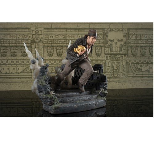 Indiana Jones Raiders Of The Lost Ark Deluxe  Gallery Temple Escape W/Idol PVC Statue - Just $82.84! Shop now at Retro Gaming of Denver