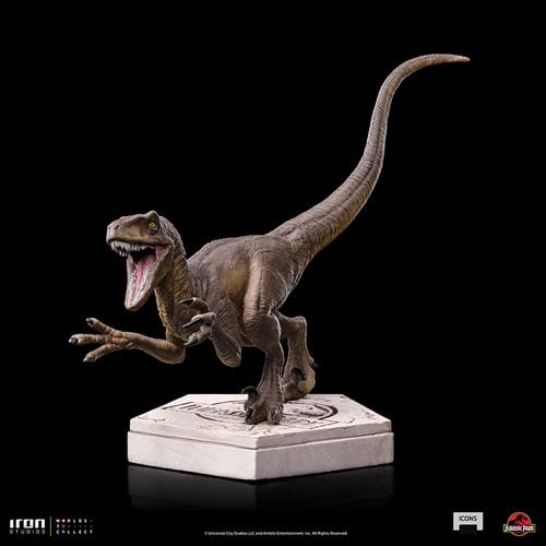 Iron Studios Jurassic Park Icons Statue - Select Figure(s) - for just $55.99! 