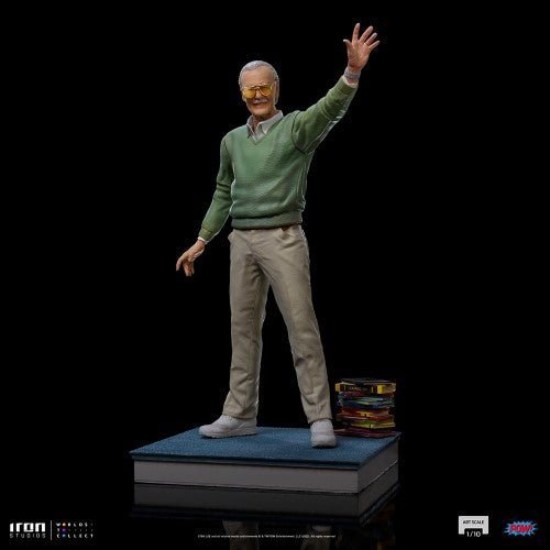 Iron Studios Pow Stan Lee Legendary Years Art Scale 1/10 Statue - for just $158.37! 
