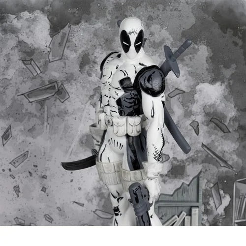 Marvel Deadpool The New Mutants #98 Line Art 1:10 Scale Posed Figure with Scene - Gold Label Exclusive - for just $35.99! 
