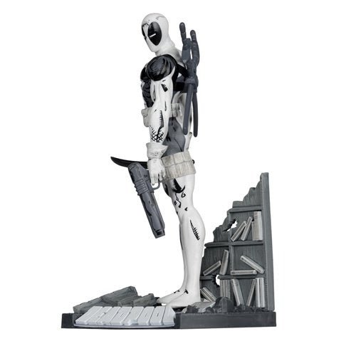 Marvel Deadpool The New Mutants #98 Line Art 1:10 Scale Posed Figure with Scene - Gold Label Exclusive - for just $35.99! 