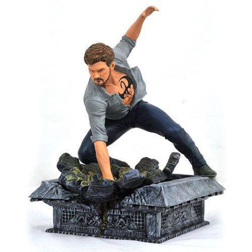 Marvel TV Gallery Netflix Defenders Iron Fist Statue - Just $37.49! Shop now at Retro Gaming of Denver