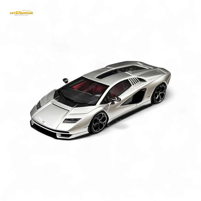 Fuelme Model Lamborghini Countach LPI 800-4 Argento Luna 1:64 - for just $109.99! 