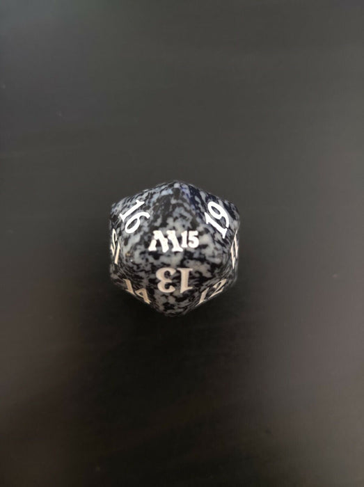 Magic Core Set 2015 Spindown MTG Dice / Die - for just $1.99! 