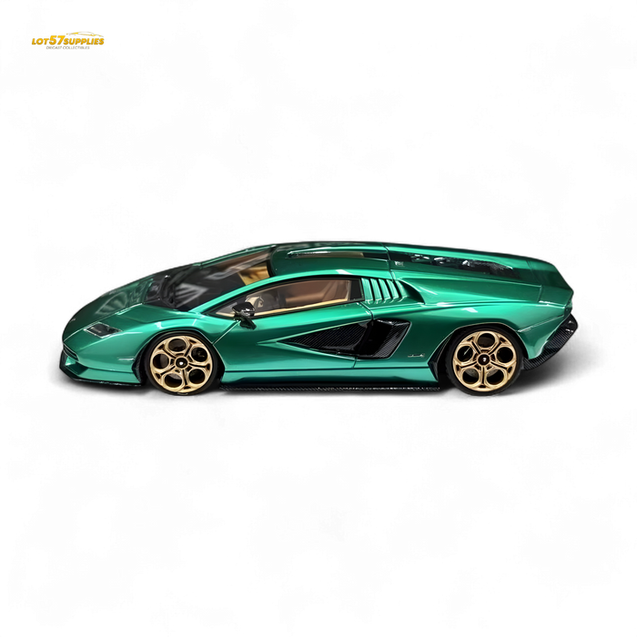Fuelme Model Lamborghini Countach LPI 800-4 Verde Arbete 1:64 - for just $109.99! 