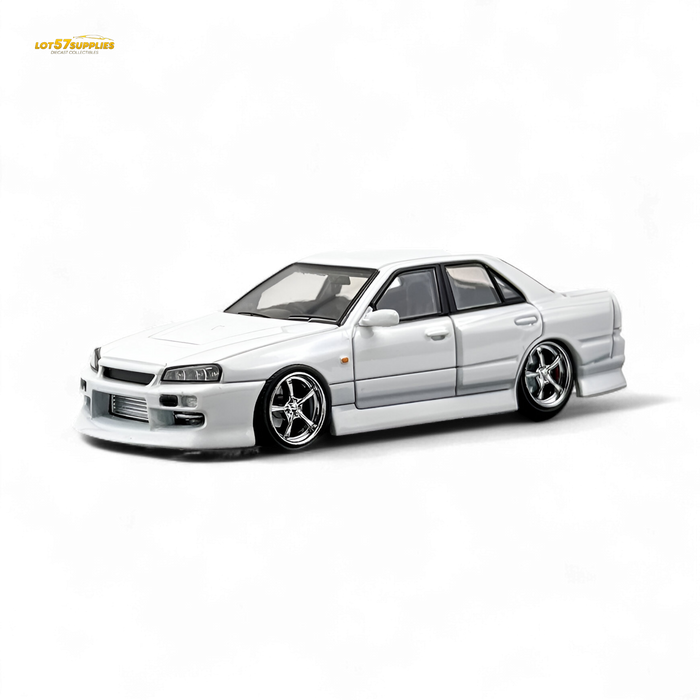 Mortal ER34 SKYLINE URAS Pearl White 1:64 - for just $39.99! 
