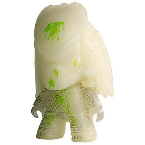 SDCC 2019 - Predator Glow-in-the-Dark 3-Inch Titan Vinyl Figure - Just $10.66! Shop now at Retro Gaming of Denver