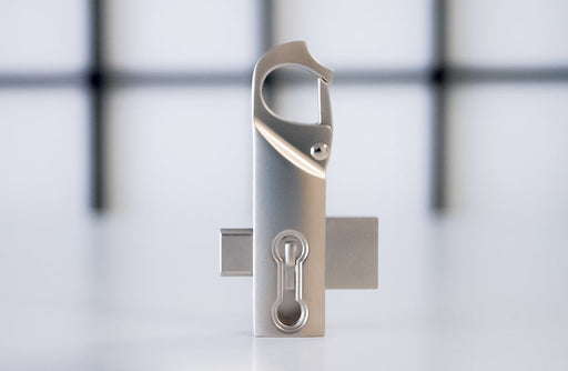 UMD USB 3.1 Flash Drive with Clip - for just $8.99! 