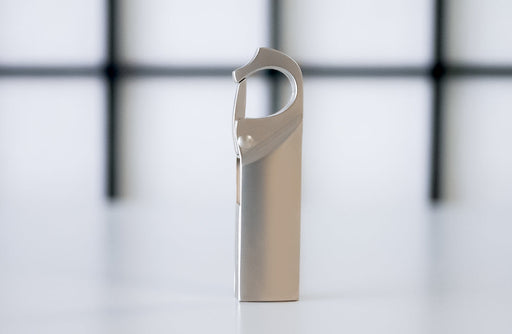 UMD USB 3.1 Flash Drive with Clip - for just $8.99! 