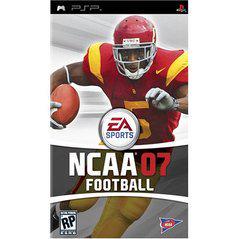 Front cover view of NCAA Football 2007 for PSP